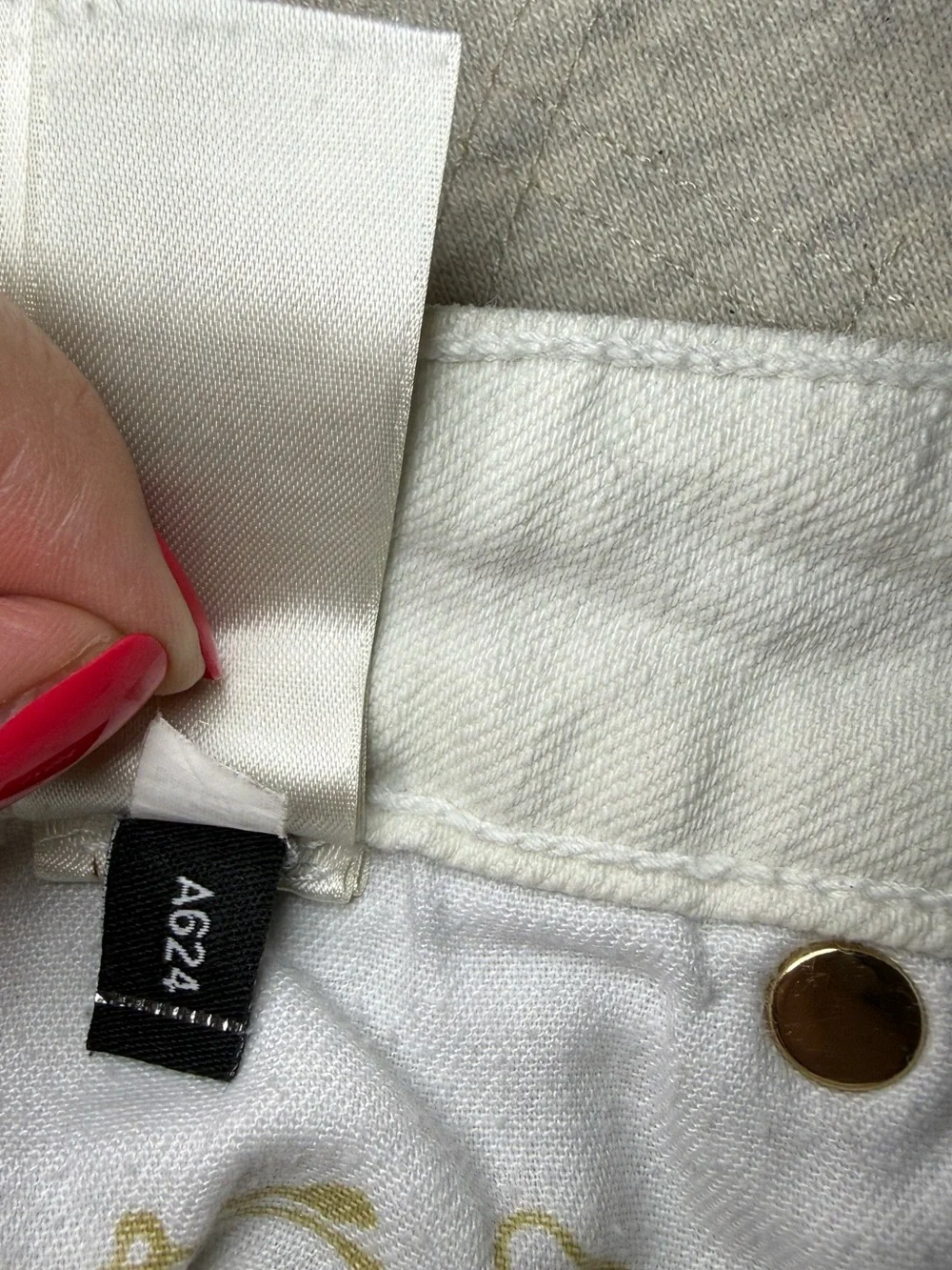 Kate Spade New York White Straight Leg Jeans Size 28